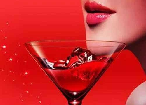 95后女孩賣(mài)蛋糕致富，躋身成功人士！